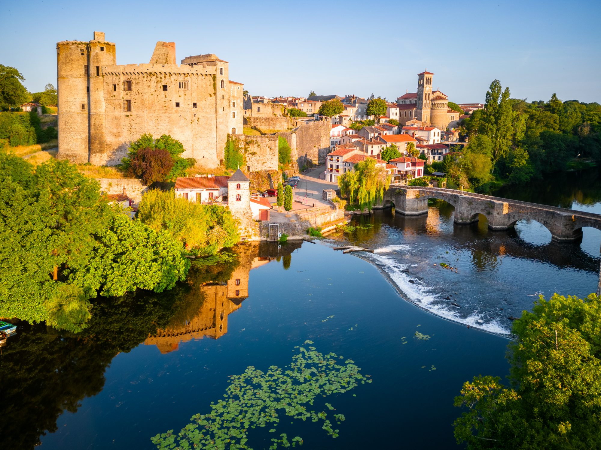 Clisson, cité médiévale aux airs d'Italie - Crédit L. Lagarde