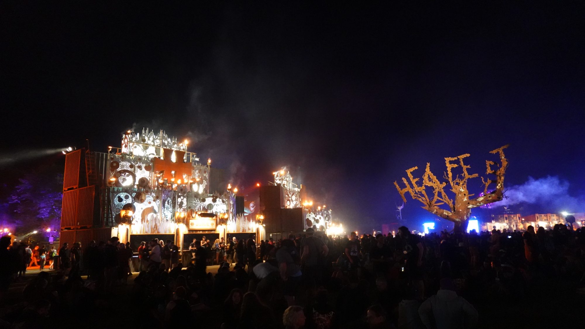 Scène de nuit du Hellfest