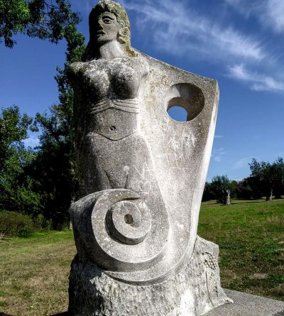 Statut Sirène de la Pierre Percée