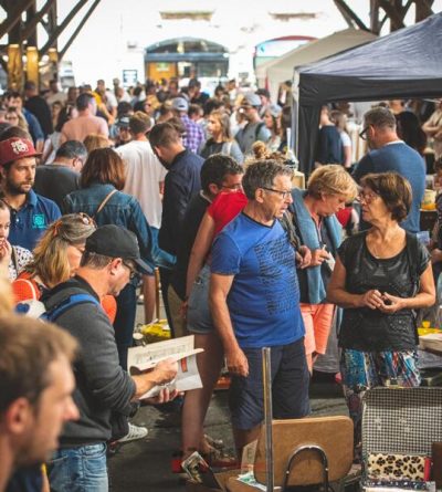 Clisson Vintage village sous les Halles de Clisson