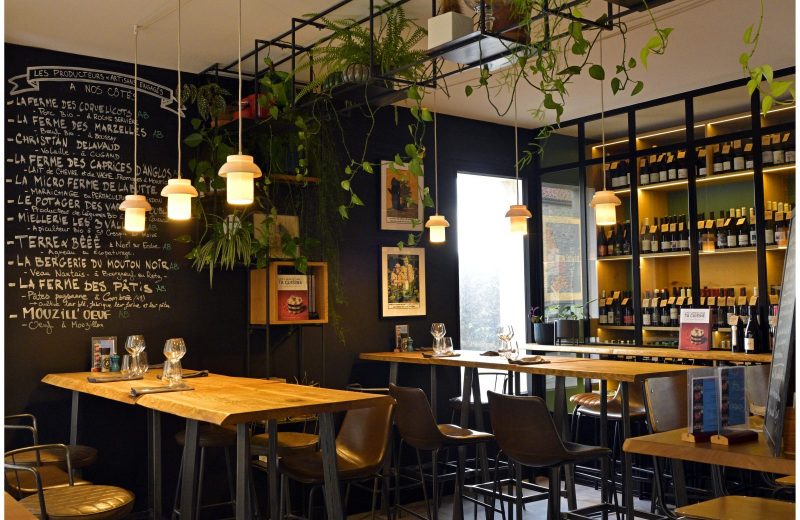 SALLE DE BAR