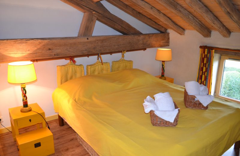 Chambre Tournesol, lits double ou simples (2p)