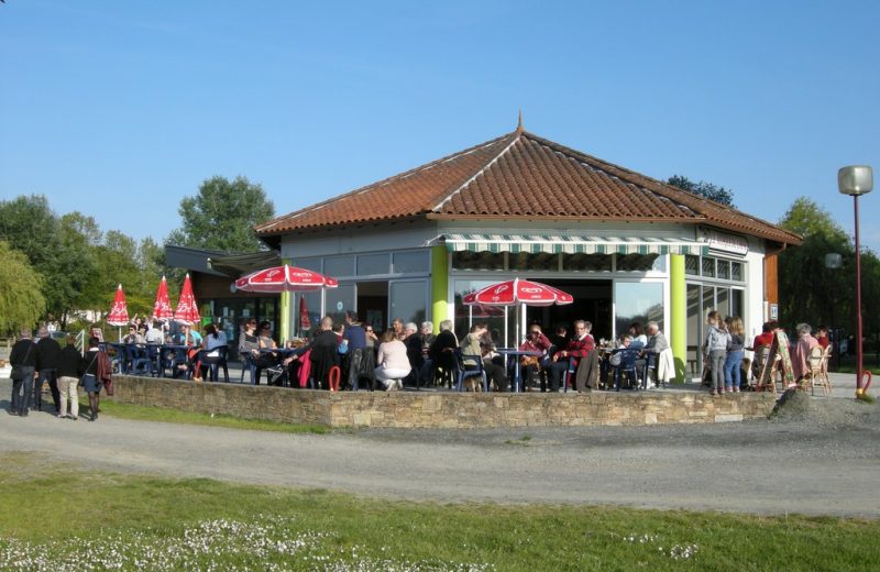 2014-camping-du-chene-stjuliendeconcelles-44-HPA  (2) [1024×768]