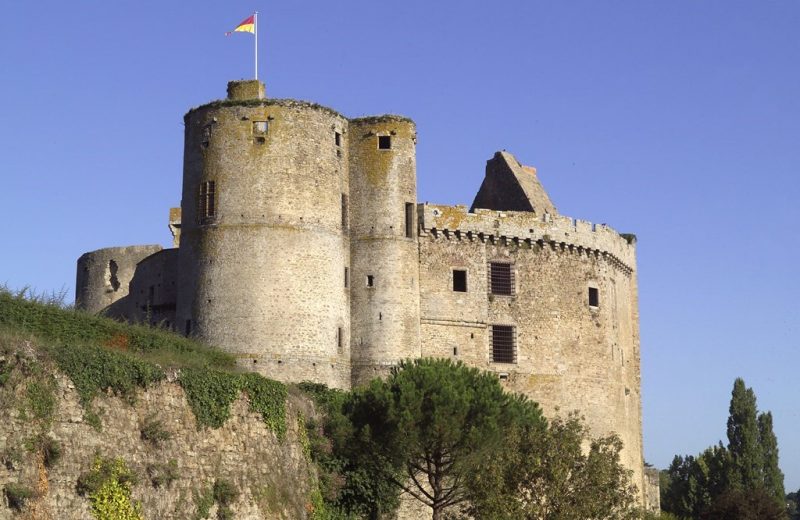 chateau-clisson-44-Pillet-GPLA-levignobledenantes-tourisme