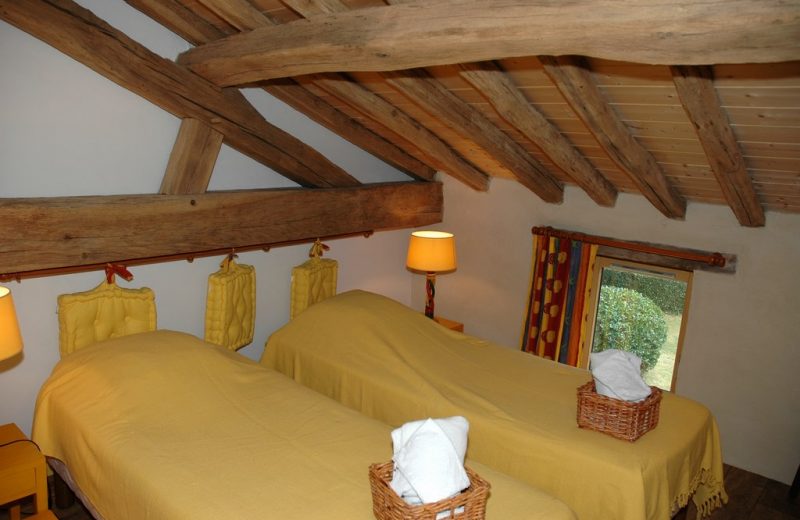 Gîte Le Pressoir, Ch. Tournesol – Lits double ou simples