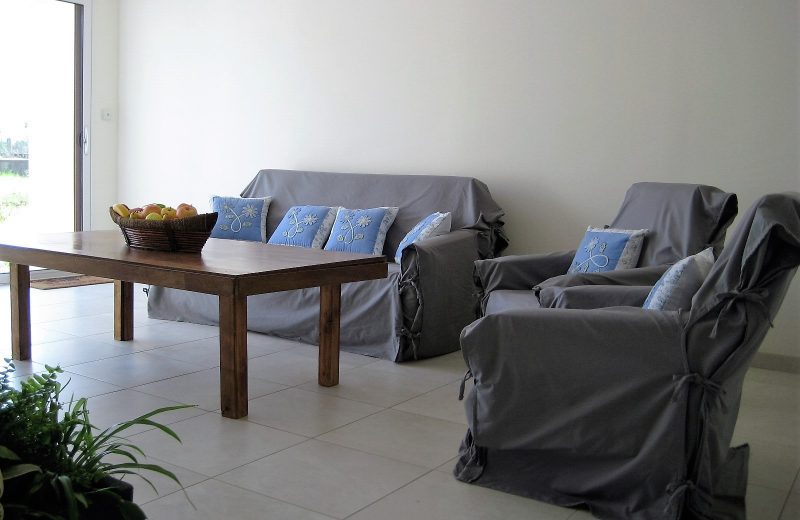 358425 – salon