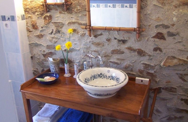 Céleste, sanitaire privé, WC séparé