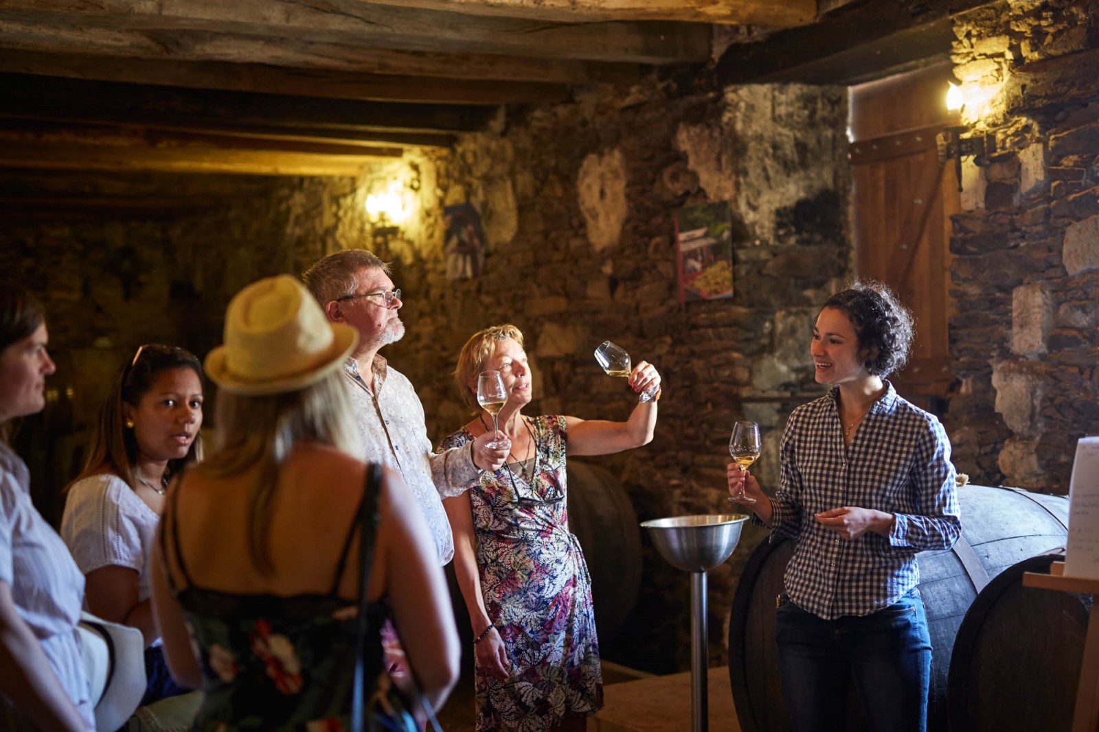 que faire dans le vignoble nantais pendant les vacances d'été 2025 ? Dégustation de vin dans le cadre d'un Wine Tour au Château du Coing