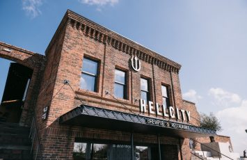 Hellcity, brewpub et restaurant