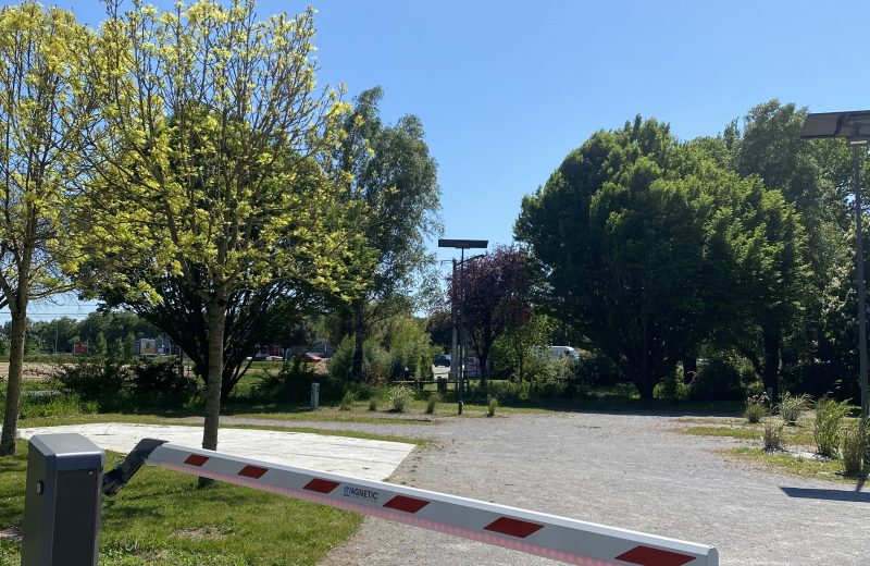 Aire de camping-car du camping du Chêne