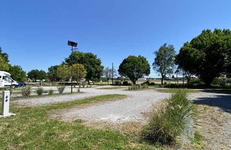 Aire de camping-car du camping du Chêne