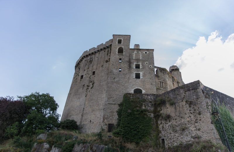 MAISON LUNEAU PAPIN CHATEAU BY PAULINE THEON  (80)
