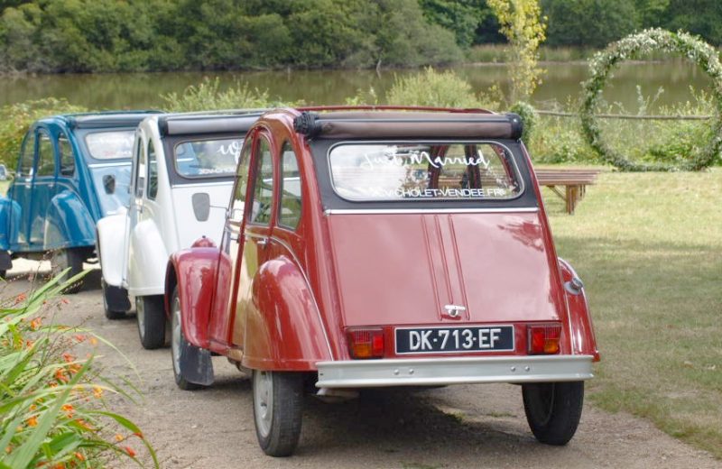 MARIAGE-FANNY-LA-2CV-ATTITUDE-1-1