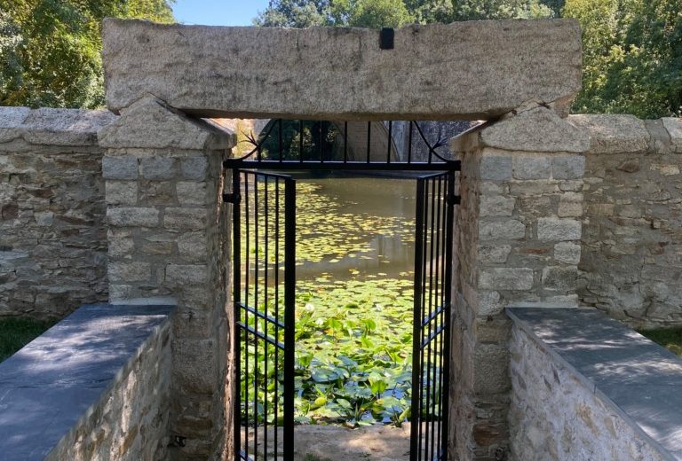 Ancien lavoir débarcadère de Remouillé