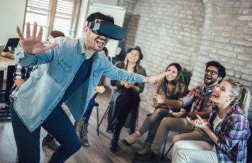 VR