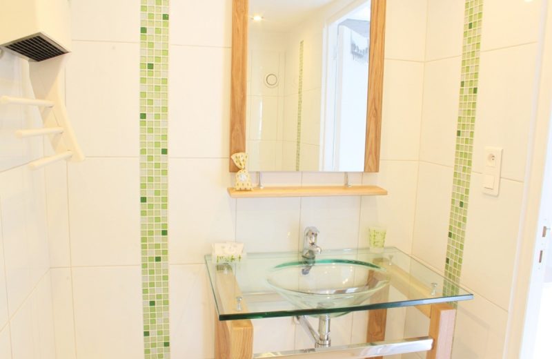 63027 – salle d’eau / WC