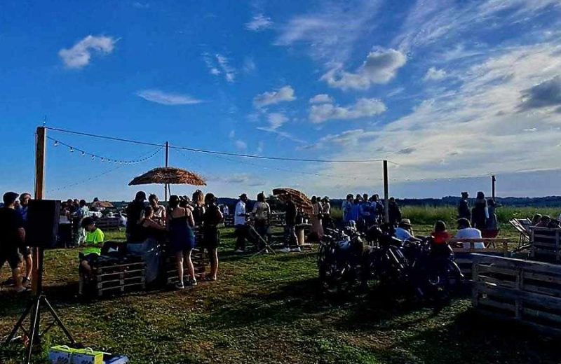La guinguette à Lono