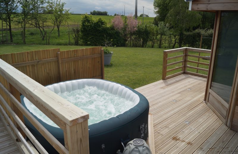 jacuzzi-la-tiny-doré-mse-le-puiset-doré